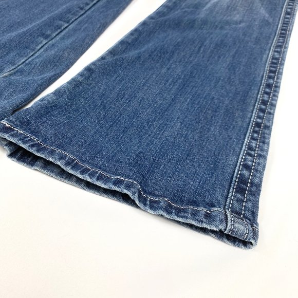 Wrangler Rock 47 Low Rise Flared Studded Jeans - Women's Size 1 - Picture 10 of 14